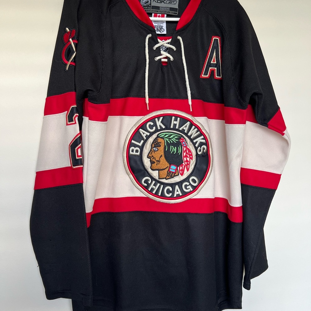 Chicago Black Hawks Authentic NHL Reebok Jersey - number 2 Keith